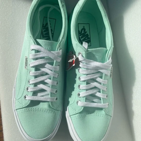 Vans Court Bay/True Shoes Woman’s 9.5 Mint Green - Picture 6 of 11